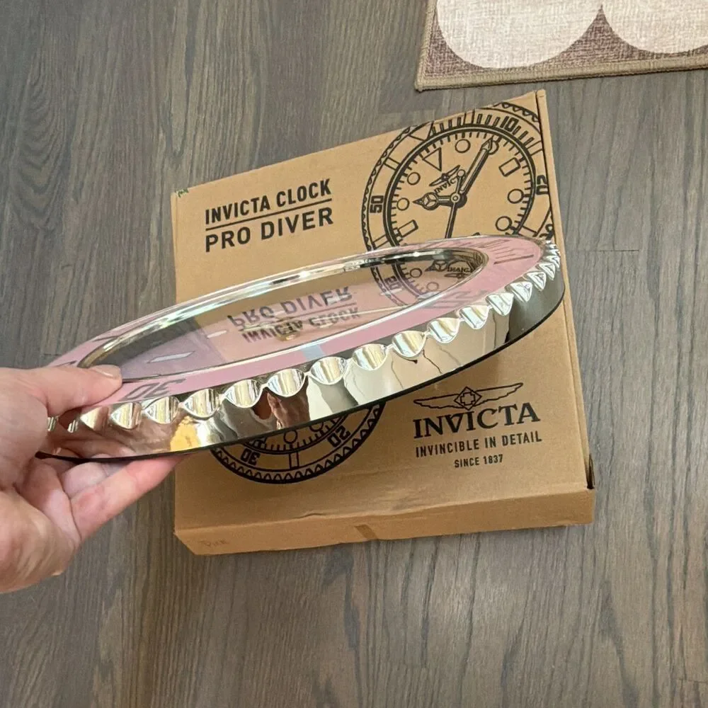 Invicta new box